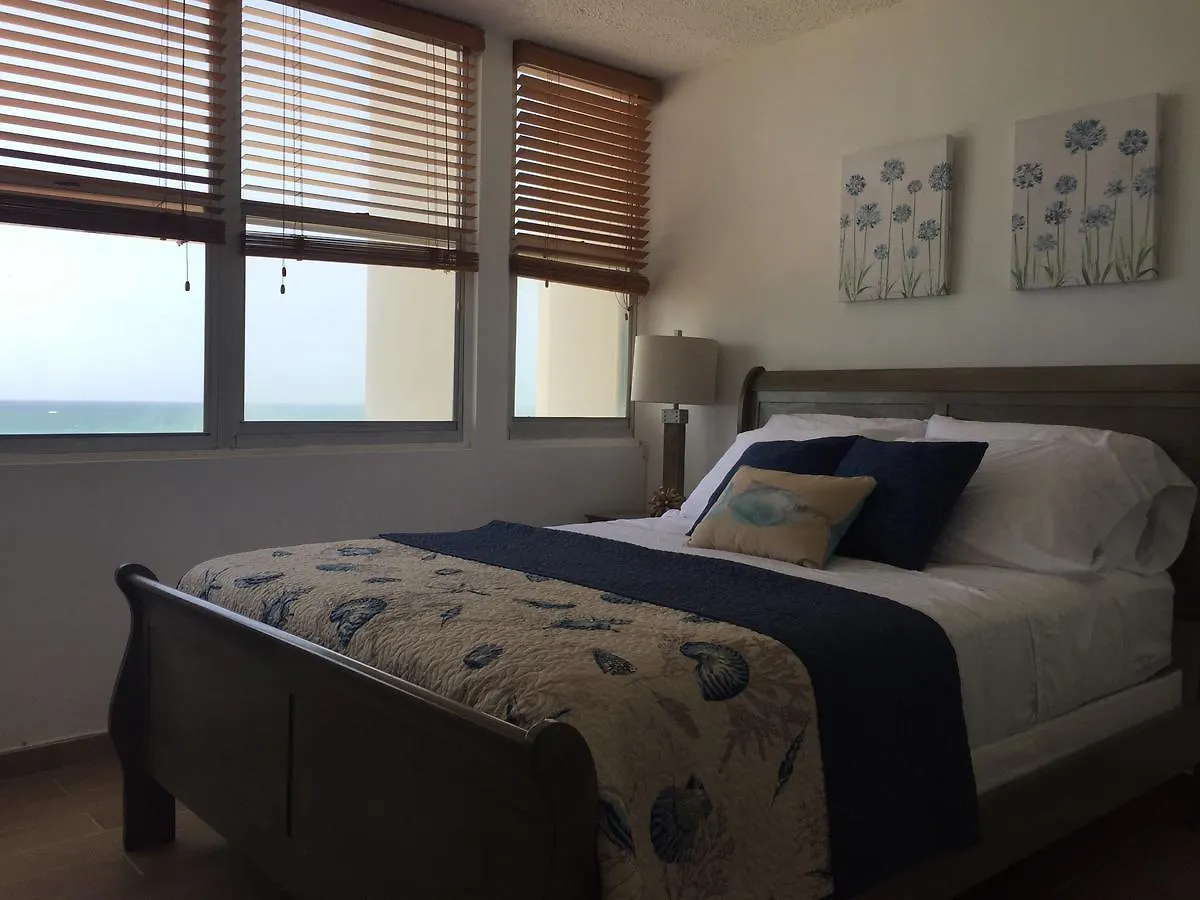 Beach Front At Marbella Condo San Juan Portoriko